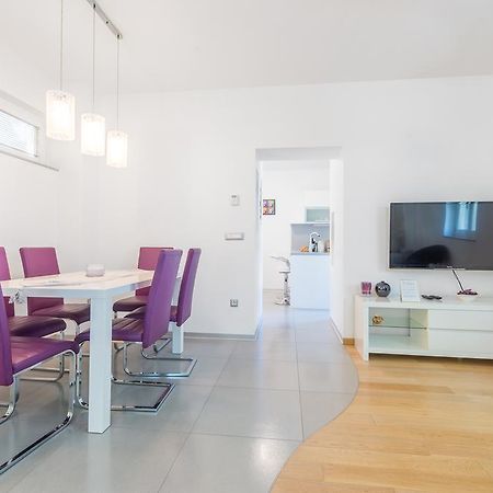 Fine Apartment Janeza Pavla Любляна Екстер'єр фото